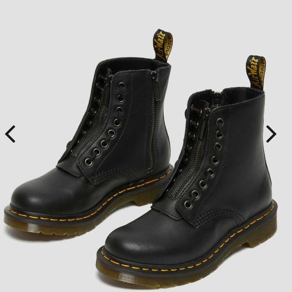 Doc Martens - 1460 WOMEN'S PASCAL NAPPA ZIPPER BOOTS - Size 9